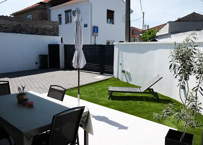 Hébergement de vacances Teuta House *