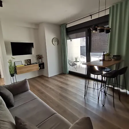 Teuta House Holiday home