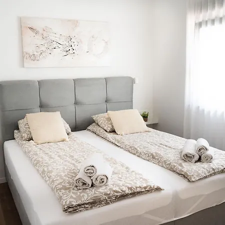 Teuta House Dom wakacyjny